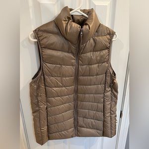 Uniqlo Ultra Light Packable Down Vest Taupe